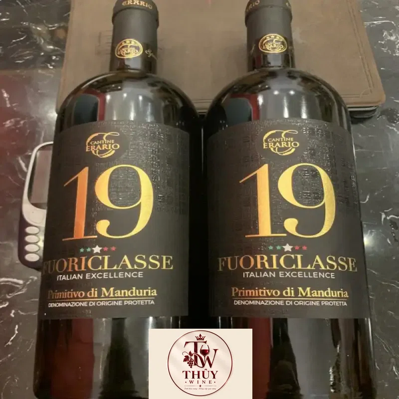ruou-vang-y-19-fuoriclasse-primitivo-di-manduria-19-do