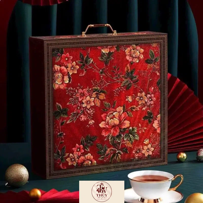 Hộp Quà Tết Rượu Chivas Regal 12 Quà biếu đẳng cấp sang trọng