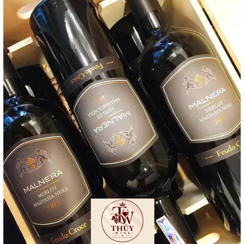 Giá vang y luna feudo croce merlot malvasia nera salento chinh hang