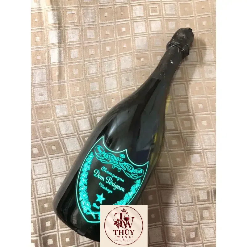 Rượu Dom Perignon Luminous Dom Đèn Phát sáng
