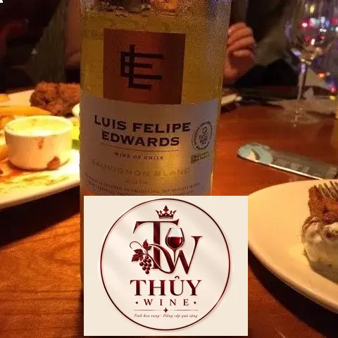 Vang Chile Luis Felipe Edwards Sauvignon Blanc