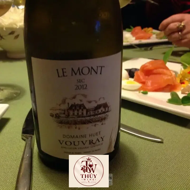 Địa chỉ bán vang phap le mont vouvray demi sec sauvion giá rẻ nhất