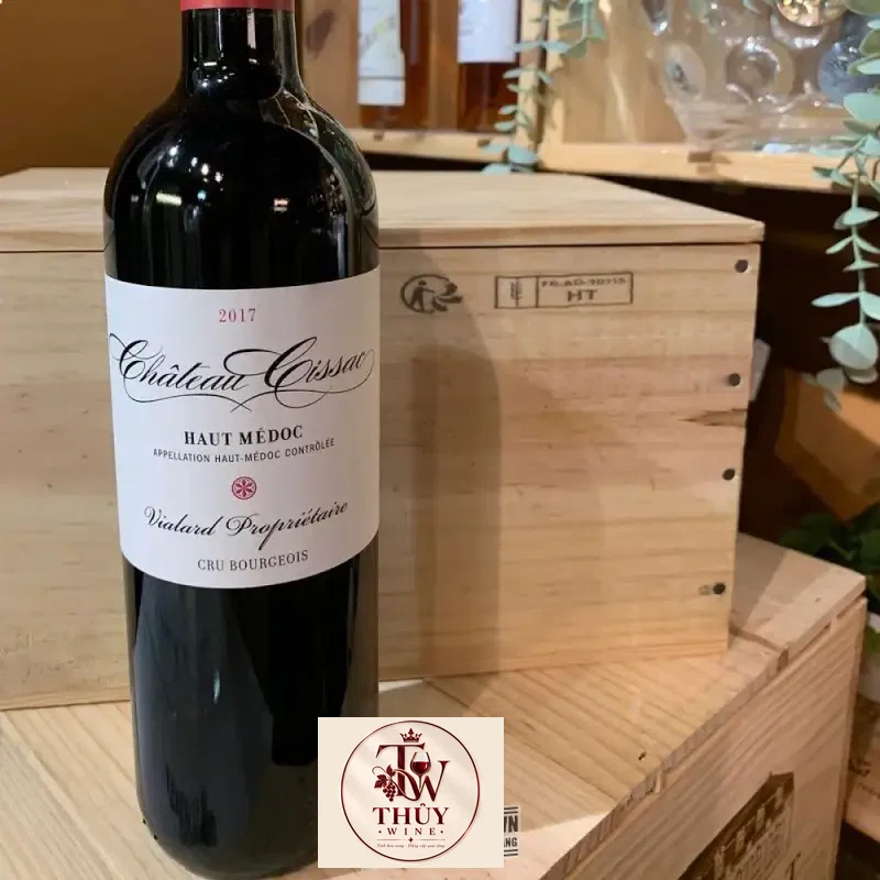 Mua vang phap chateau cissac haut medoc cru bourgeois cao cap giá rẻ tại Sài Gòn