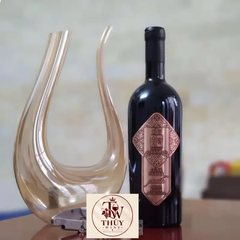 ruou-vang-y-19-do-attanasio-lune-nuove-passito