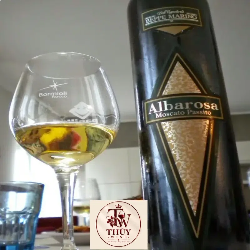 Địa chỉ mua vang y albarosa moscato passito giá rẻ nhất