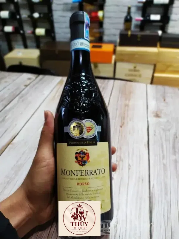 Vang Ý MONFERRATO ROSSO DEZZANI