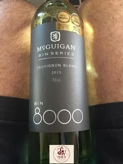 Vang Úc McGuigan Bin 8000 Sauvignon Blanc