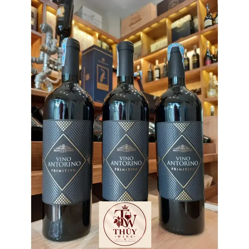 Giá vang y vino antorino montedidio primitivo chinh hang
