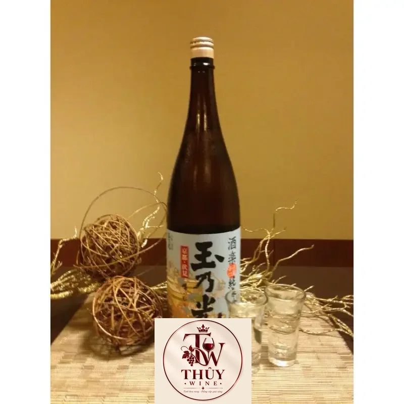 Rượu Sake Junmai Ginjo Shuraku 720 ML