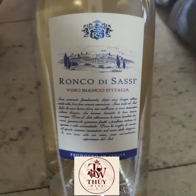 Địa chỉ mua ruou vang y ronco di sassi bianco diem giá rẻ nhất