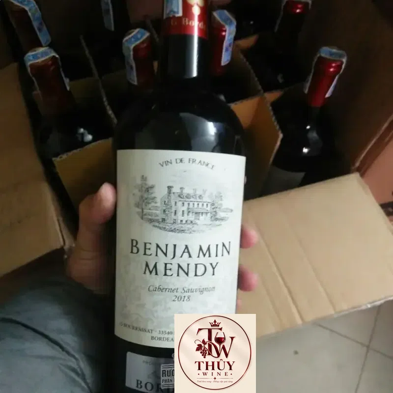 Địa chỉ bán ruou vang phap benjamin mendy ug bordeaux giá rẻ tại Sài Gòn