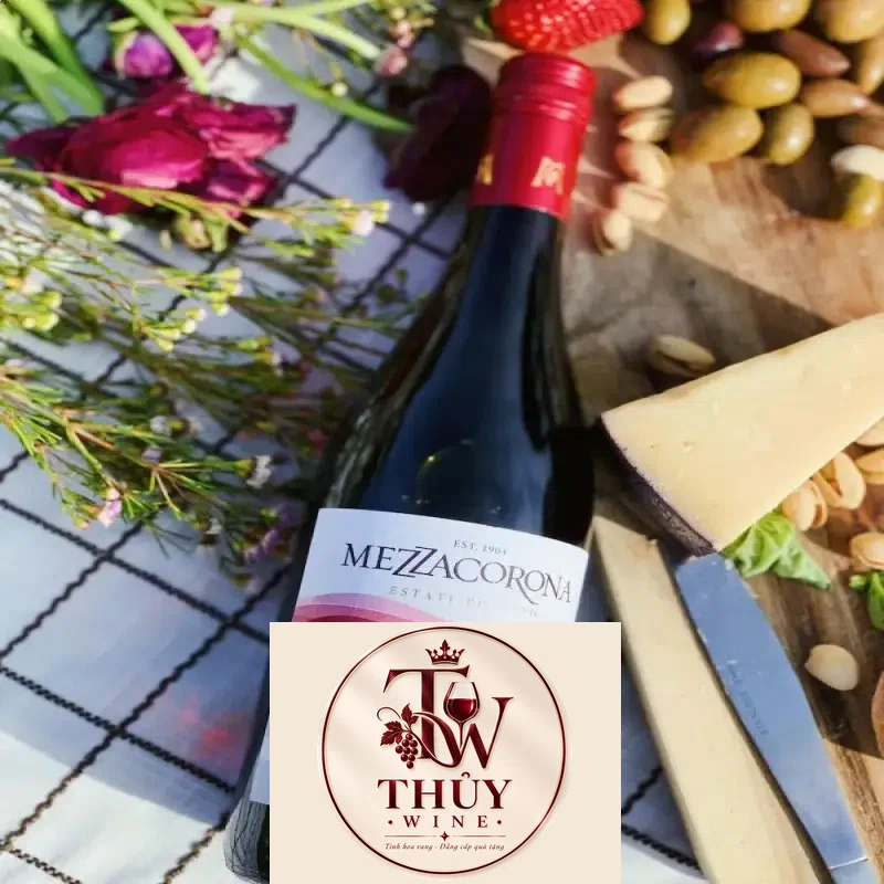 Địa chỉ bán vang y mezzacorona pinot noir dolomiti igt giá rẻ tại Sài Gòn