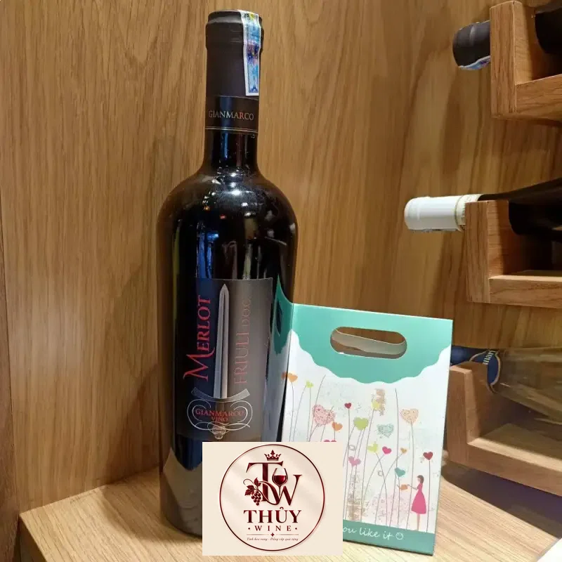 Rượu Vang Chát Ý Gianmarco Merlot Friuli uống ngon