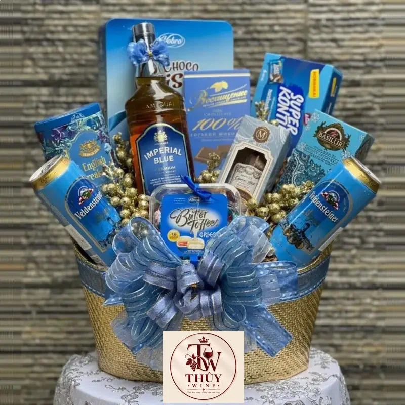Mua Giỏ Quà Tết Rượu Imperial Blue làm quà biếu giá rẻ
