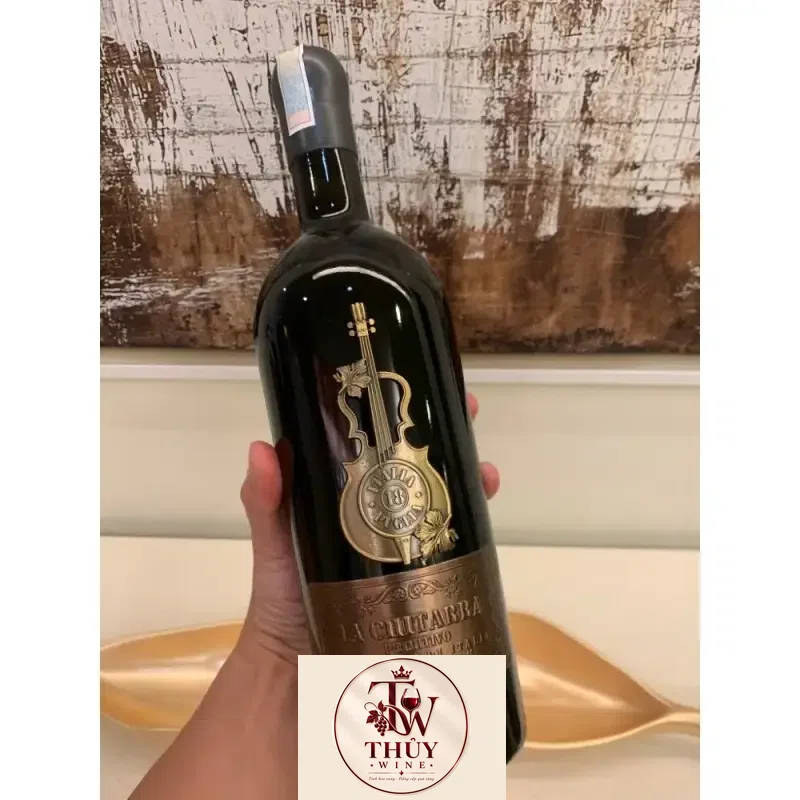 Rượu vang La Chitarra Primitivo 18% - Vang Cây Đàn