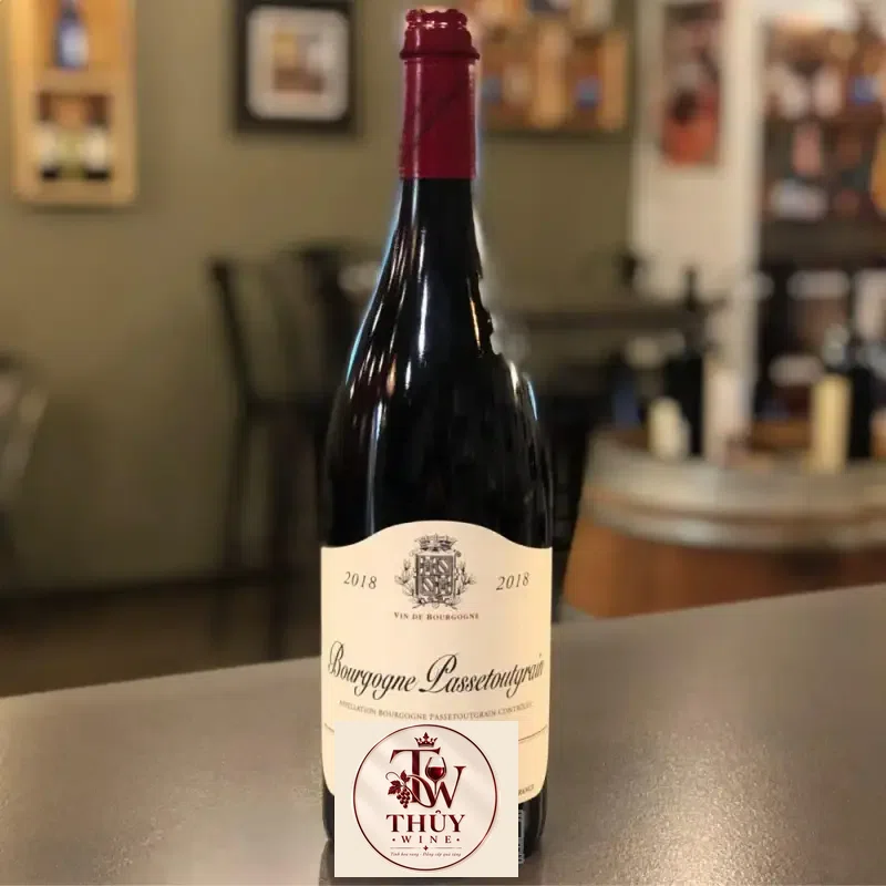Mua vang phap nuits saint georges domaine emmanuel rouget giá rẻ tại Sài Gòn