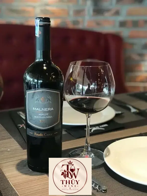 Vang Ý Malnera 2013 Negroamaro Malvasia Nera Salento Feudo di Santa Croce