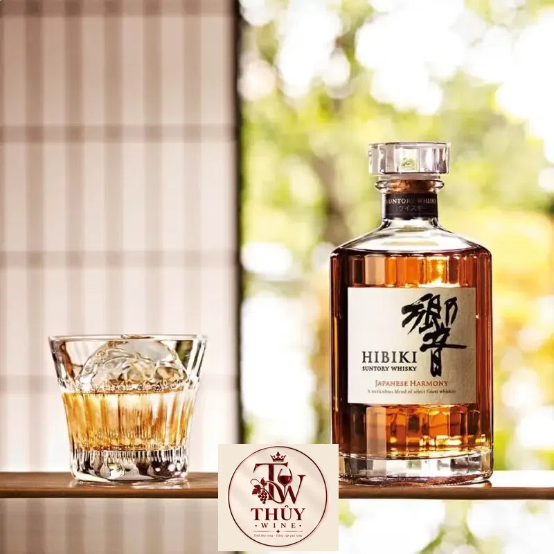 Địa chỉ bán ruou hibiki harmony giá rẻ tại Sài Gòn