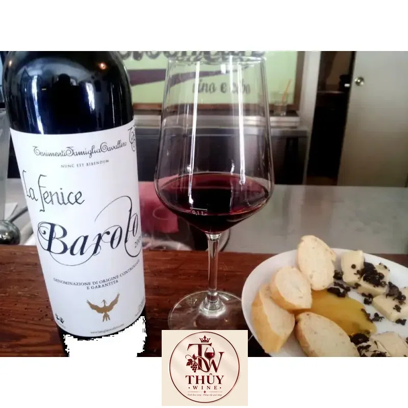 Giá vang y barolo la fenice