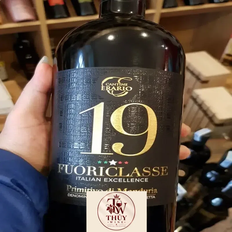 ruou-vang-y-19-fuoriclasse-primitivo-di-manduria