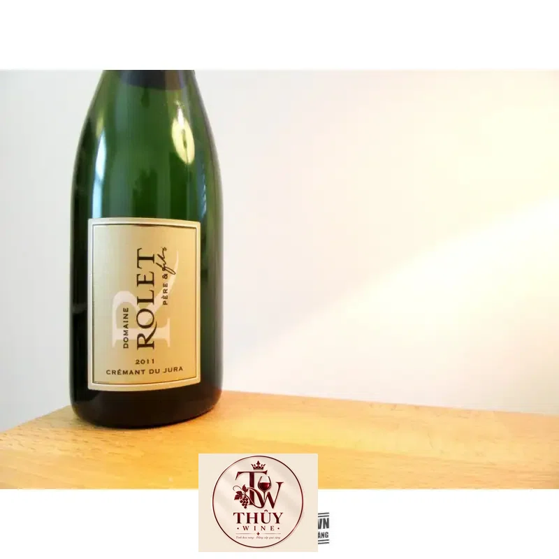 Mua ruou vang no domaine rolet cremant du jura arbois giá rẻ tại Sài Gòn