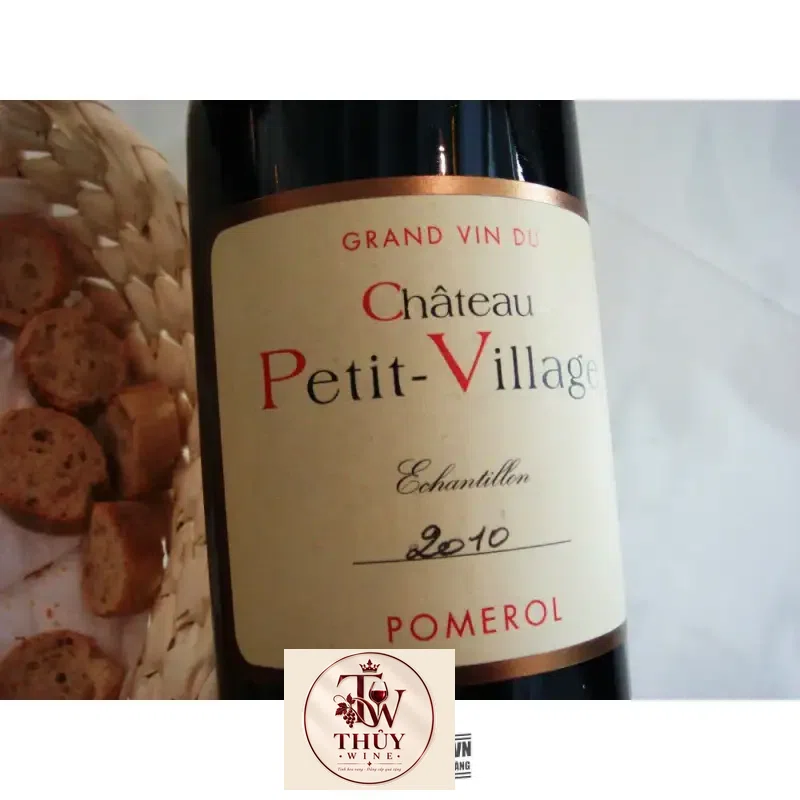 Địa chỉ bán vang phap chateau petit village pomerol giá rẻ tại Sài Gòn