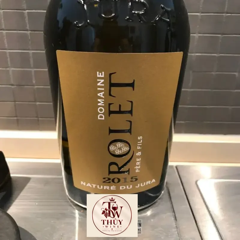 Địa chỉ bán vang phap domaine rolet nature du jura arbois giá rẻ tại Sài Gòn