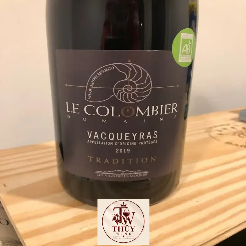 Mua vang phap le colombier domaine tradition vacqueyras giá rẻ tại Sài Gòn