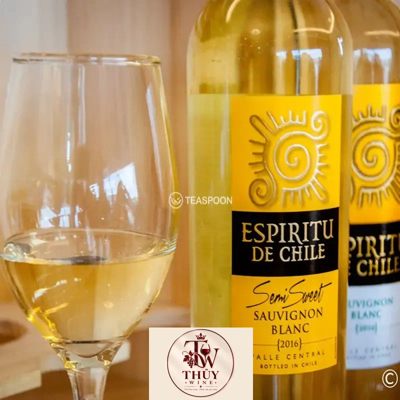 Mua vang ngot trang espiritu de chile semi sweet sauvignon blanc giá rẻ tại Sài Gòn