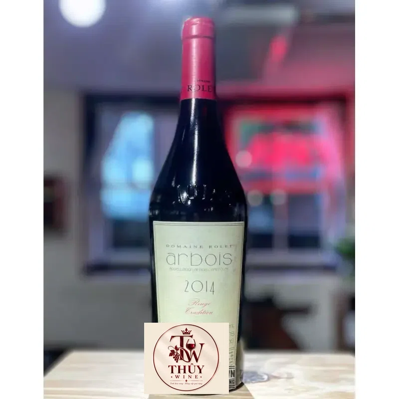 Mua vang phap arbois domaine rolet trousseau giá rẻ tại Sài Gòn