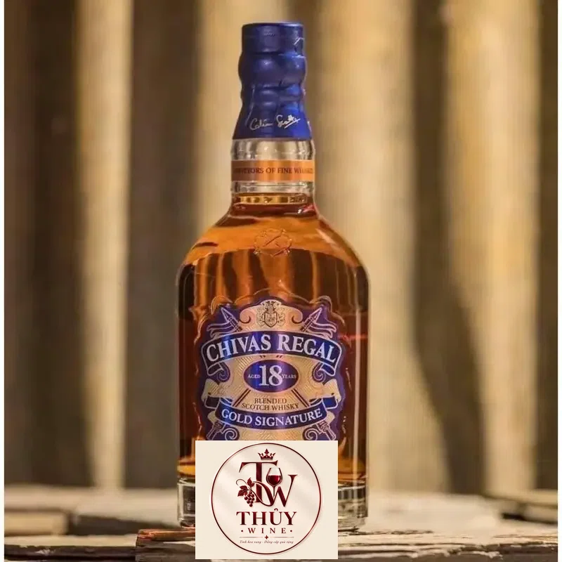 Địa chỉ bán ruou chivas gold signature xach tay chinh hang giá rẻ tại Hà Nội