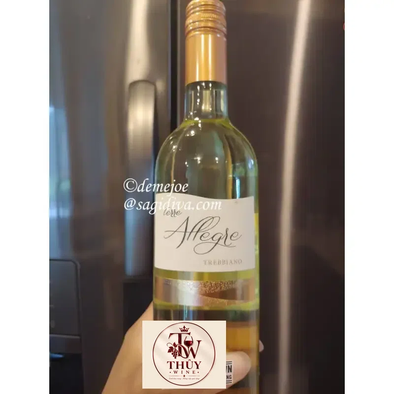 Giá vang y terre allegre trebbiano