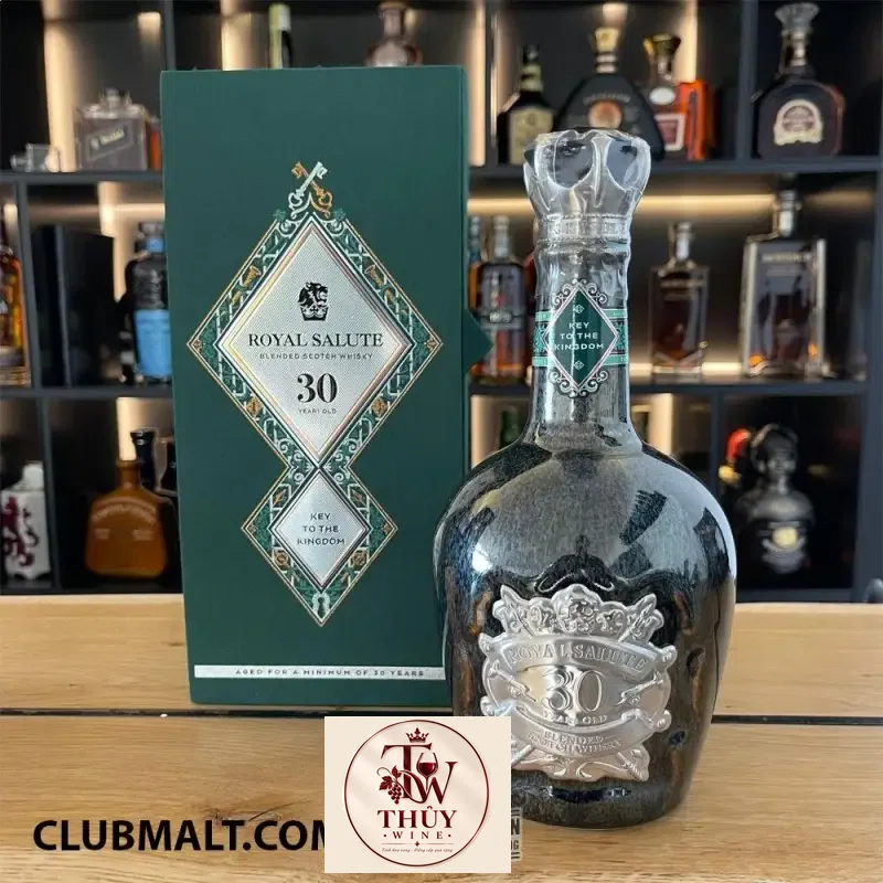 chivas nam royal salute mua ở đâu giá rẻ nhất
