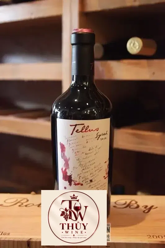 Vang Ý Falesco Tellus Syrah Lazio