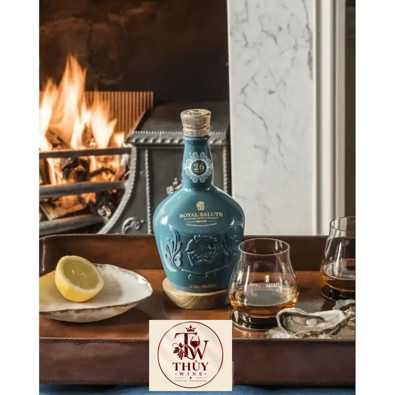 Mua ruou chivas royal salute giá rẻ tại Sài Gòn