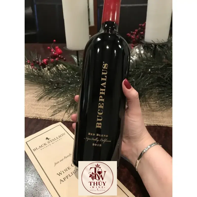 Giá ruou vang bucephalus red blend napa valley