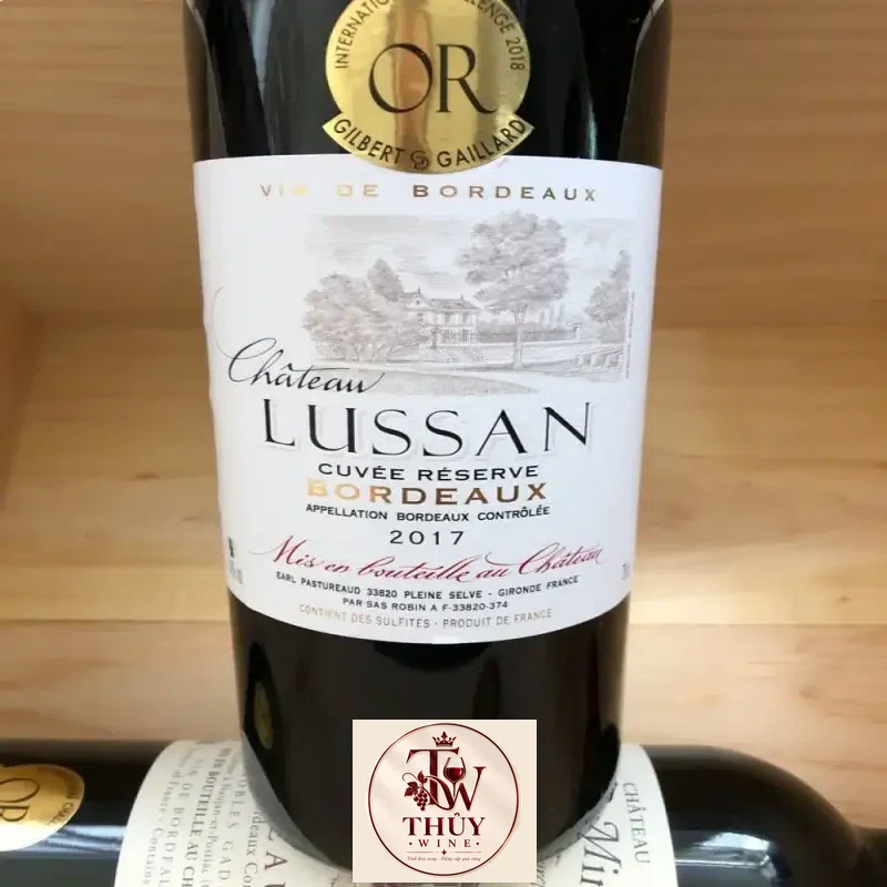 vang phap chateau lussan bordeaux giá bao nhiêu