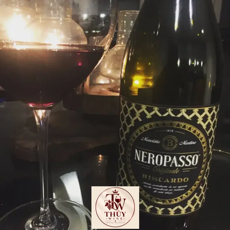BISCARDO NEROPASSO 1,5l và 3 lít