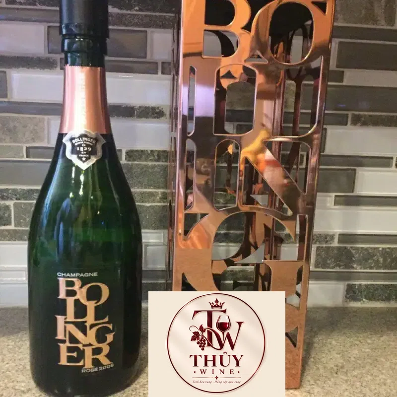 Địa chỉ bán ruou champagne bollinger limited rose giá rẻ tại Sài Gòn