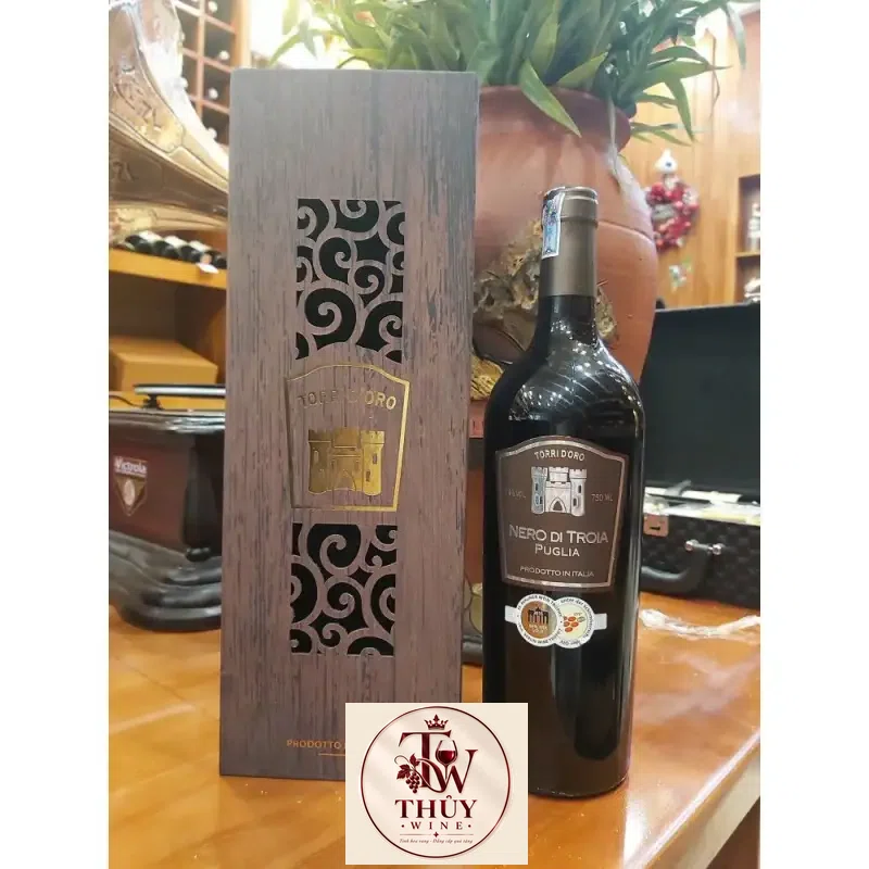 Địa chỉ bán vang y torri doro nero di troia puglia giá rẻ tại Sài Gòn