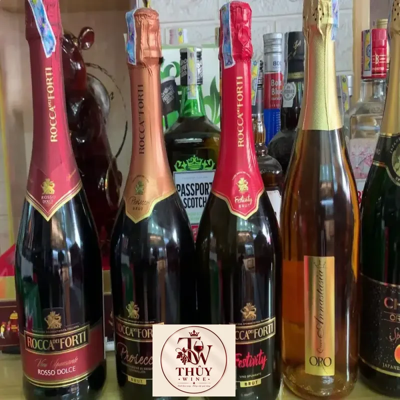 Giá ruou vang y rocca dei forti prosecco