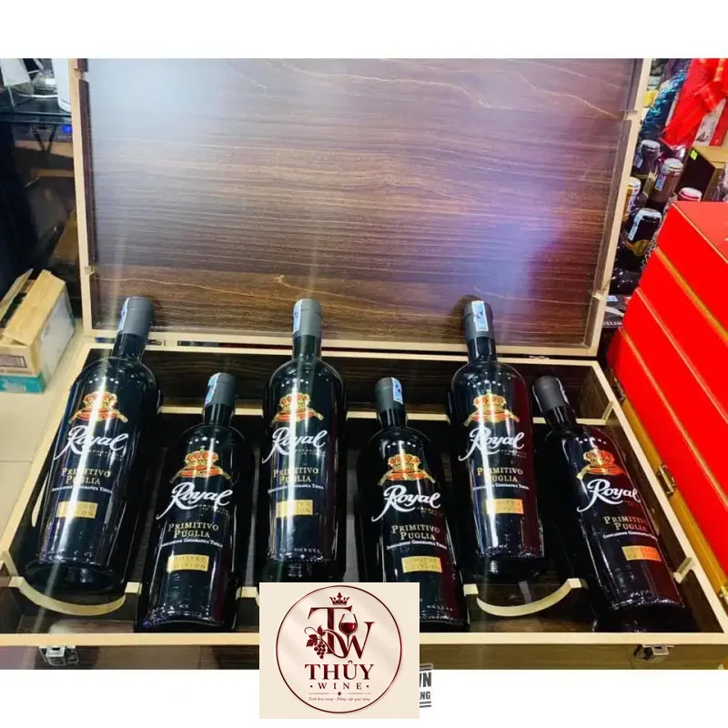 Mua ruou vang y royal primitivo puglia limited edition vol re nhat giá rẻ tại Sài Gòn