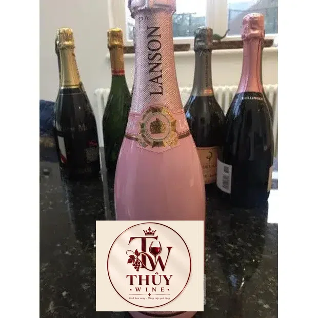 Giá ruou champagne lanson rose label