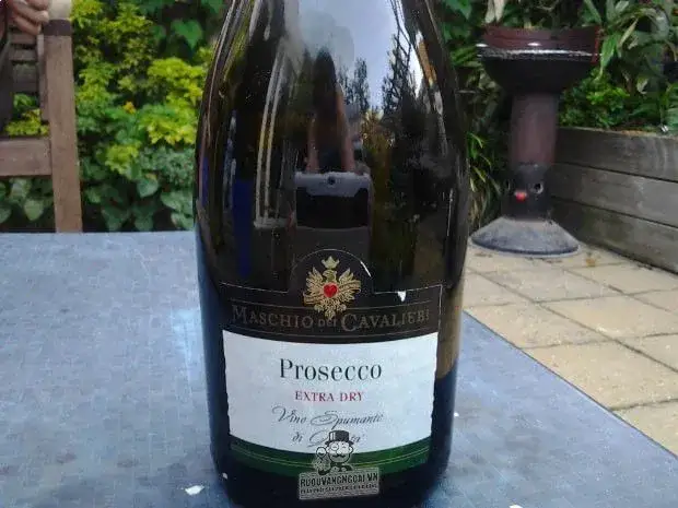Rượu sâm vang Cavalieri Prosecco