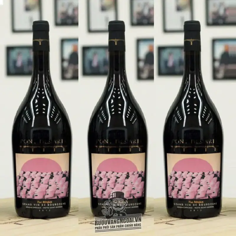 Vang Pháp Pont des Arts Yue Minjun Label Nuits Saint Georges